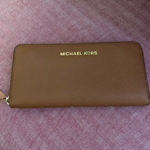 MICHAEL KORS - Saffiano Leather Wallet